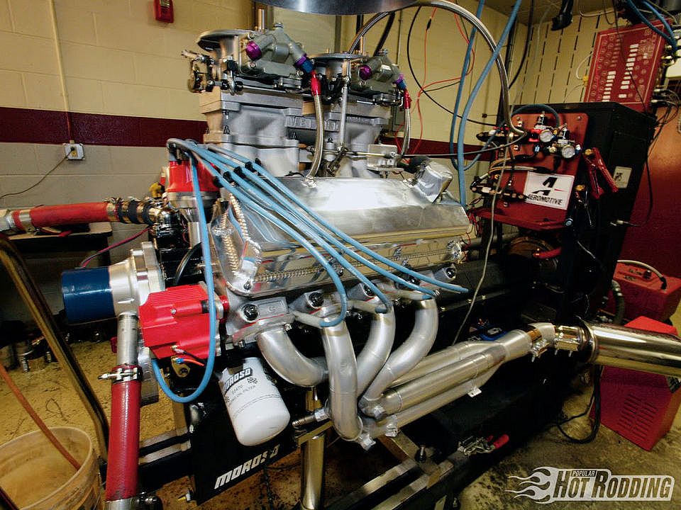 1002phr_29_o2009_jegs_engine_masters_challengedual_dominator_carbs.jpg
