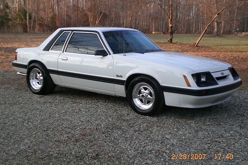 1986-Mustang-5_0-_Coupe-02.jpg