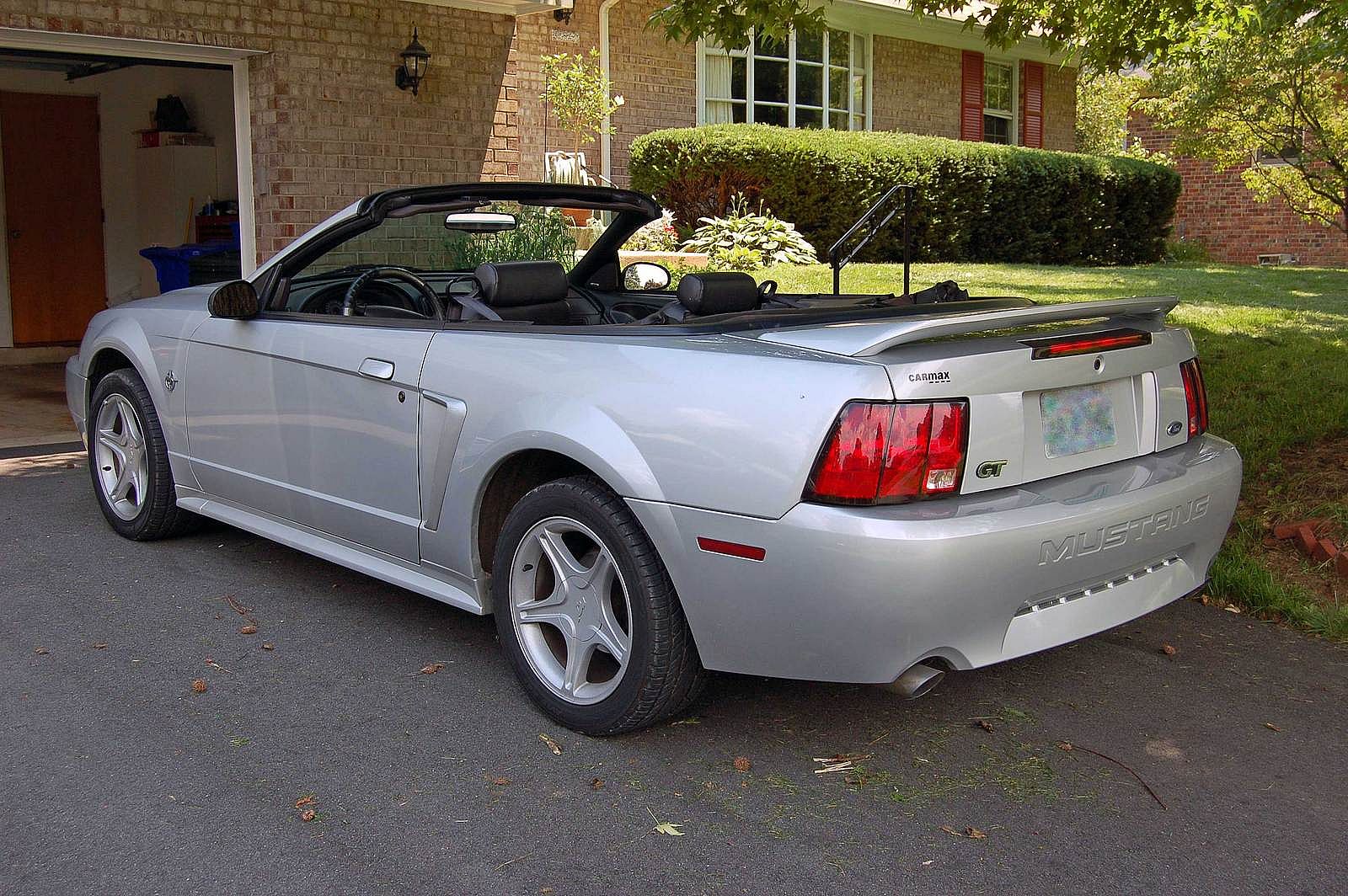 1999-Mustang2.jpg