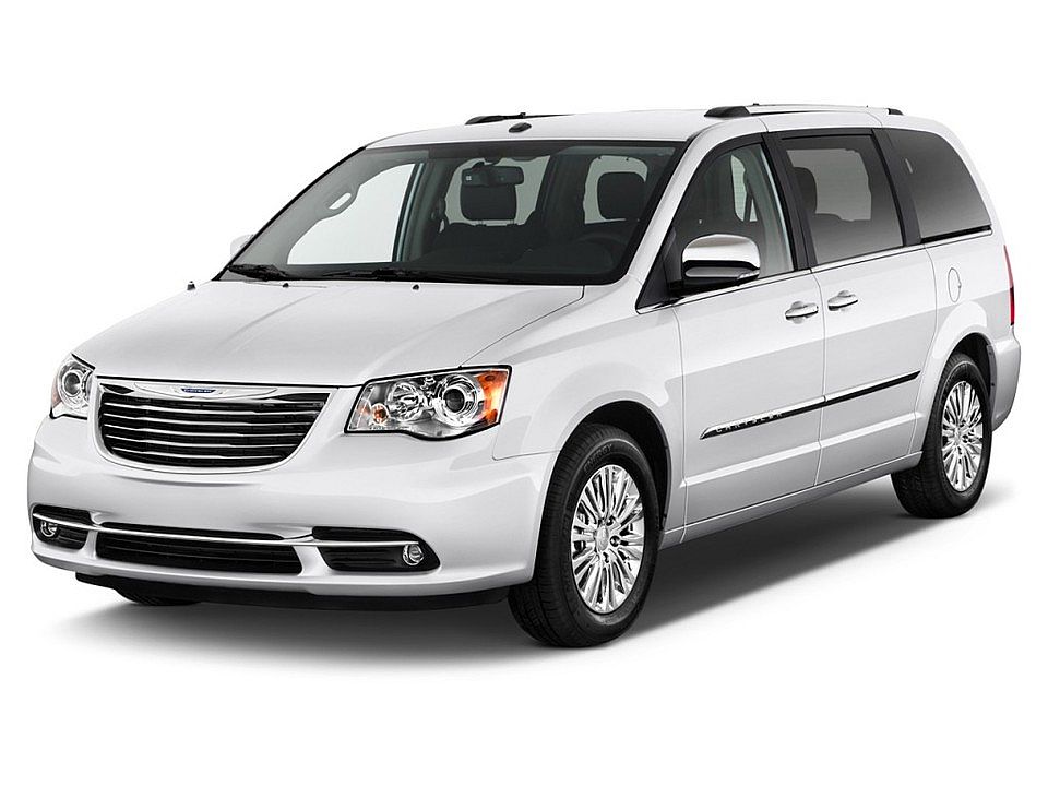 2012-chrysler-town-country-4-door-wagon-limited-angular-front-exterior-view_100371364_l.jpg