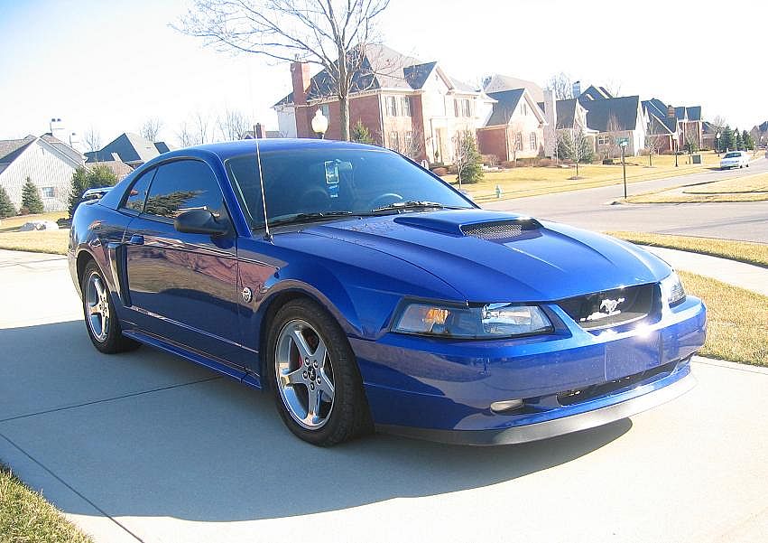 8554-2004-Ford-Mustang.jpg