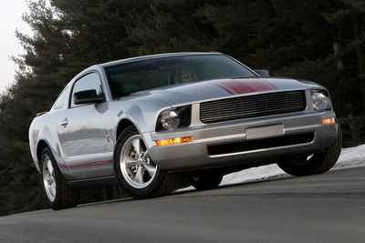 2009 Ford Mustang - Warriors in Pink