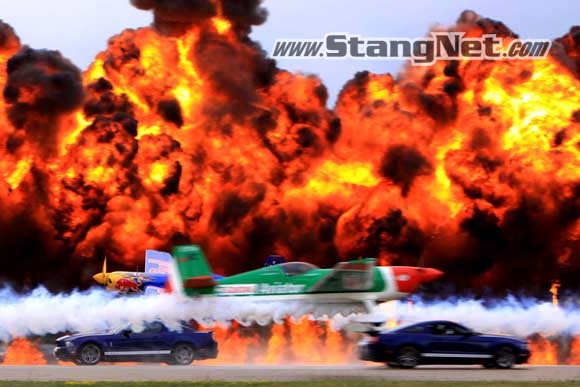 eaa_show_mustang_1