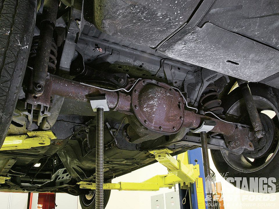 mfp_1012_02_o+project_repeat_offender_1985_ford_mustang_lx_rear_suspension_upgrade+stock_rearend.jpg